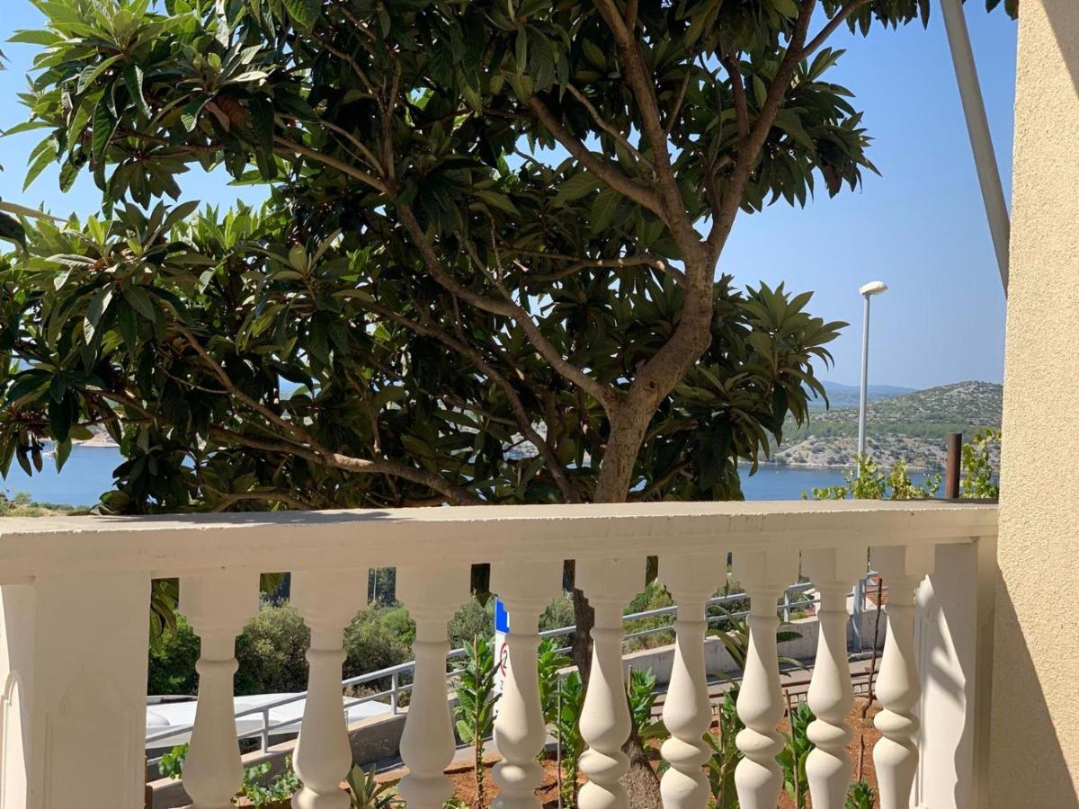 Maestral Suites Sibenik Luaran gambar