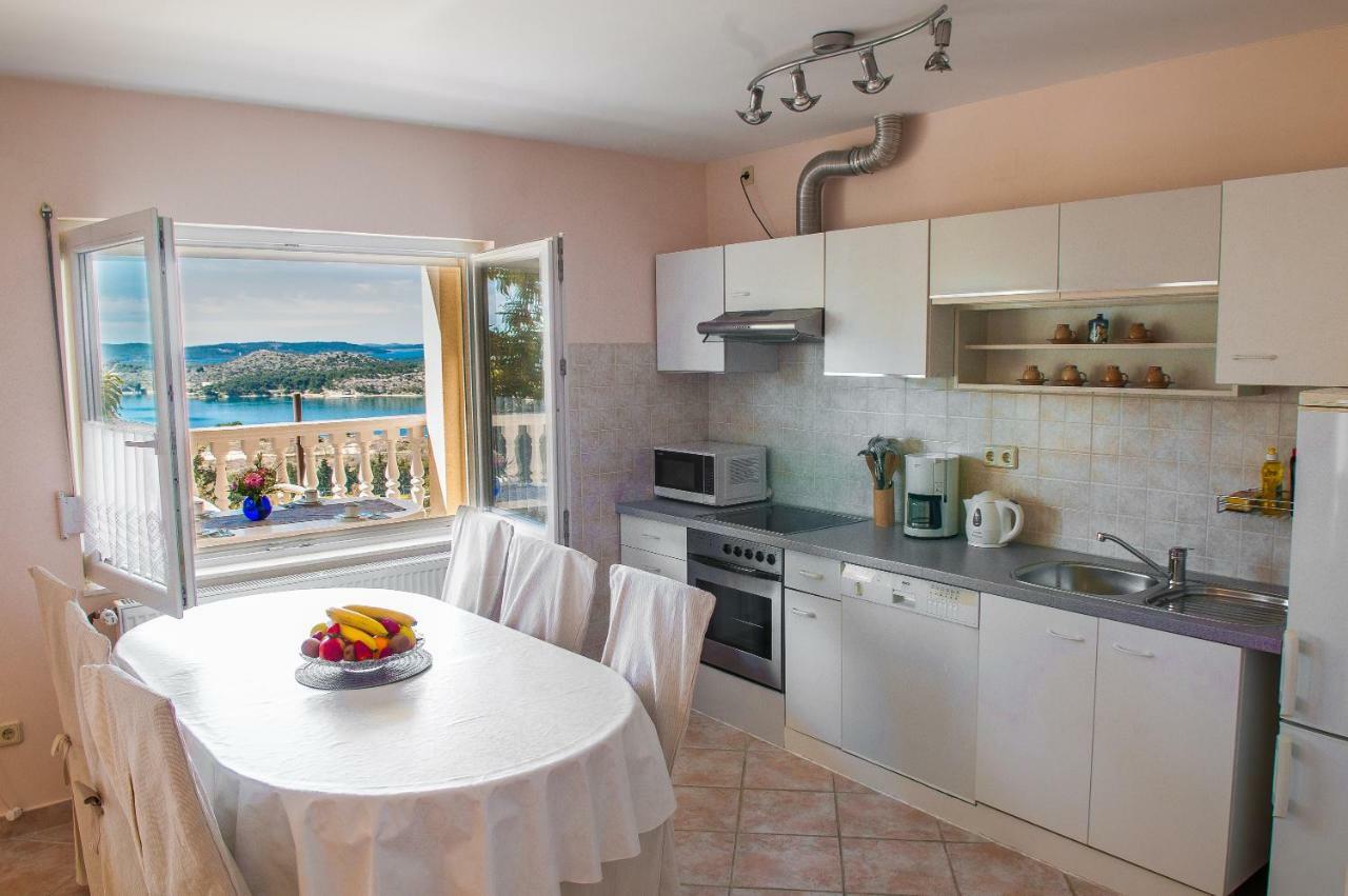Maestral Suites Sibenik Luaran gambar