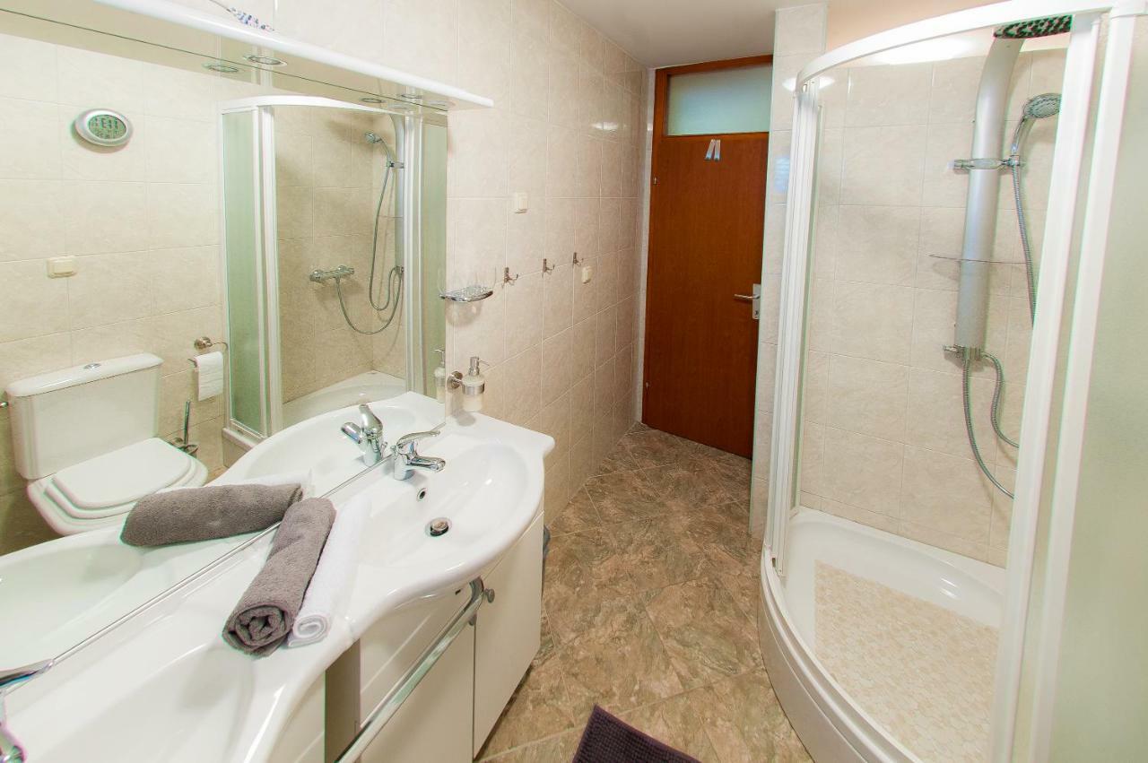 Maestral Suites Sibenik Luaran gambar