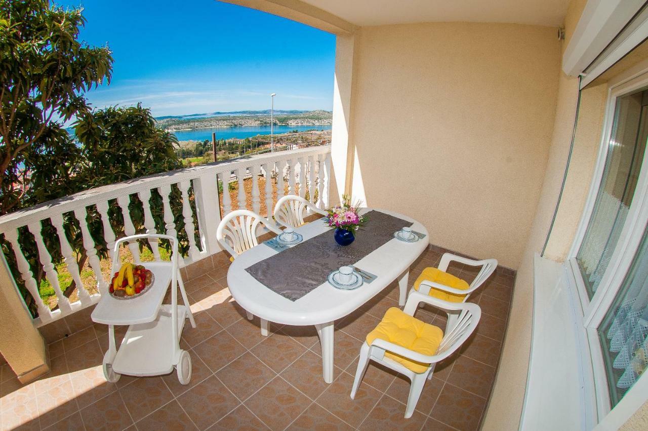 Maestral Suites Sibenik Luaran gambar